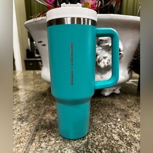 Tiffany Blue Stanley 40 oz New never used